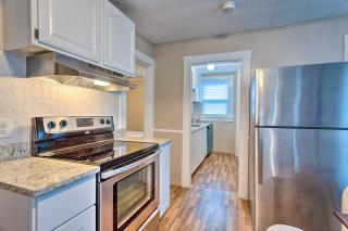 Cozy-Chic Attleboro Apt 1 Mi to Dining and Zoo - Attleboro - 1
