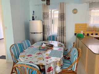 Well equipped peaceful 3 bedroom apartment - 6
