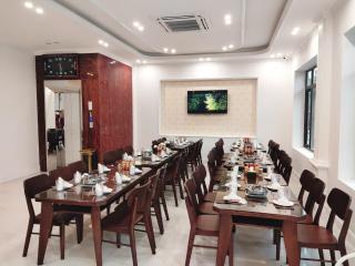 Khách sạn Louis Hotel Sầm Sơn - Sầm Sơn - 1