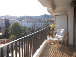 LETS HOLIDAYS Quiet apartment with pool in tossa - 5