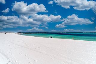 Gulf Winds Court 202 - Emerald Cove Oasis - Destin - 2
