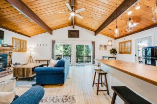 Lily Haus - Idyllwild - 6