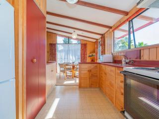 Sheppard's Rest - Pauanui Holiday Home - 1