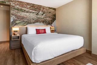 Cambria Hotel Washington DC Navy Yard Riverfront - 9