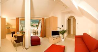 Garden Residence - 1