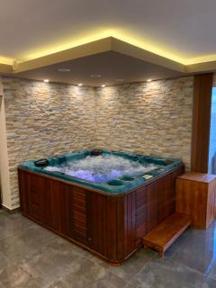 The Jakuzzi Room Miskolctapolca - 3