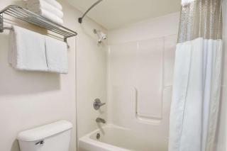 Days Inn By Wyndham Lexington-Columbia - Lexington - 2