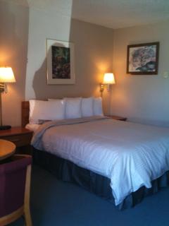 Redwood Inn - 9