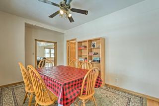 Laramie Home with Backyard Less Than 1 Mi to Univ of Wyoming - Laramie - 3