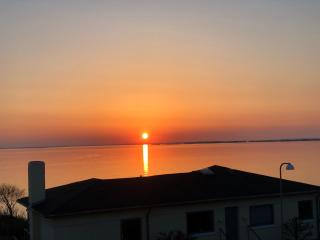 Dejligt værelse med eget bad og havudsigt - 9