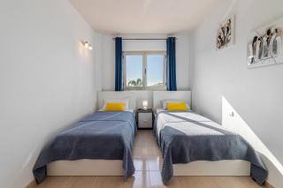 Flatguest Trebolina - 3Bdr - FastWiFi - Parking - Vecindario - 4