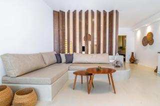 Wave, an Idyllic Seafront Suite by Nirousuites - Kokkini Khanion - 1