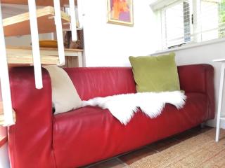 Unique Cottage Retreat - 5