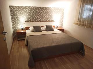Apartments Antonia - Makarska - 0