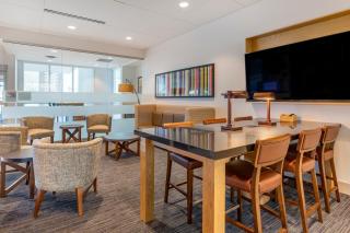 Holiday Inn Express & Suites - Phoenix Dwtn - State Capitol by IHG - Phoenix - 7