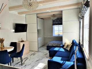 GOLDEN QUEEN apartments - 5