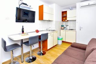 Apartments Mijo - Murter - 5