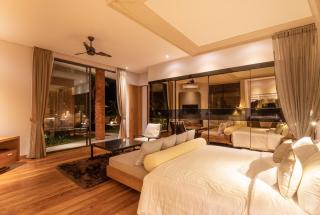 Villa Kimaya - 5-bed Berawa Luxury Villa with Complimentary Pool Fence - Canggu - 3