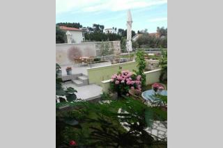 BMV apartment 2 with big terrace - Sveti Stefan - 2