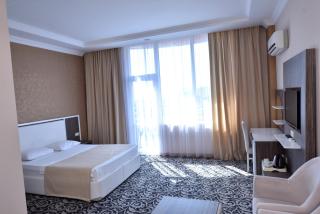 Grand Georgian Palace - 4
