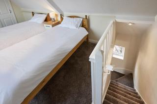 Host & Stay - Cobblers Cottage - 2