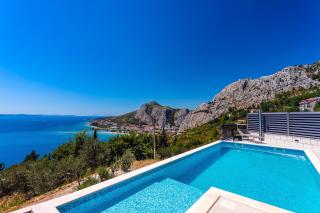 Villa Belvedere with heated pool, billiards, Media room, sea views,10 pax - 4