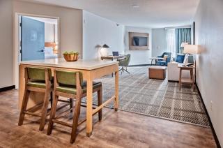 Staybridge Suites - Cedar Rapids North by IHG - Cedar Rapids - 1