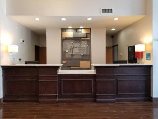 Holiday Inn Express Hotel & Suites Omaha West by IHG - 1