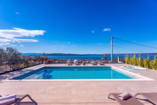 Luxurius Villa Aria with heated 45sqm pool, jacuzzi and seaview - Kaštela - 4