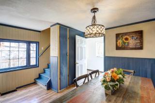 Charming Montrose Family Home Block to Downtown! - 2