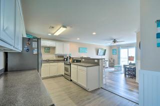Ocean-View Oak Island Condo, 1 Block to Beach! - Oak Island - 5