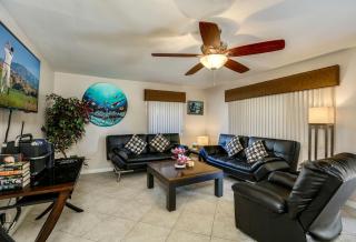 Hidden Oasis Condo with Shared Outdoor Pool - Weekly Rental Only condo - Palm Springs - 4