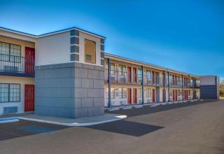 Days Inn by Wyndham Waco Near Downtown University - Waco - 9