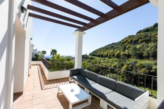 Luxury 4BR Villa - Benahavis Hills & Country Club - 4