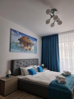 DeSilva - Summer Holidays - 0