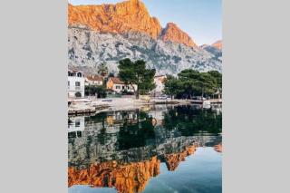 Garden Apartment- near sea 2 - 7