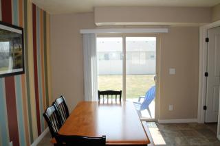 3 queen beds, 1 twin bed, 2 rooms, 1 and a half bath, self check-in, flexcation equipped - 9