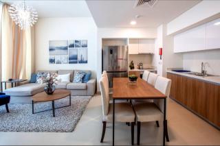 A Luxury Aprt 2 bedrooms Balcony with wonderful view Mall access hi speed WIFI Beach access & much more for Family Only - 3