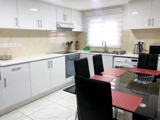 Seafront - 2 bedroom Modern - Limassol - 7