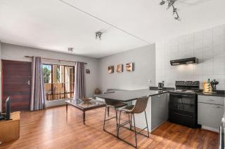 Antibes in West Road South Sandton Apartment - Joanesburgo - 0