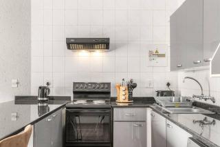 Antibes in West Road South Sandton Apartment - Joanesburgo - 4