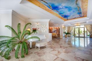 Izida Palace Apartments - 7