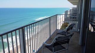Radisson Suite Hotel Oceanfront - 6