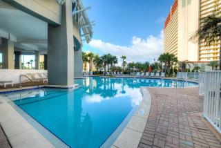 BEAUTIFUL 3 BD Laketown Wharf 1133- Best Amenities! - Panama City Beach - 4