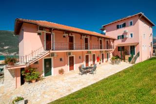 Liotrivi Studios - Vassiliki - 3