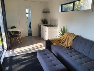 Private Cabin - Waihi - 9