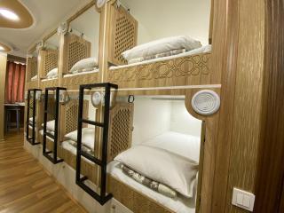 BUDGET HOTEL and HOSTEL - 8