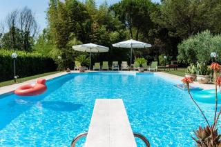 Charming Villa in Pisa with terrace and shared pool. - Pisa - 0