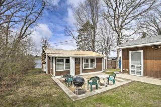 Lakefront 1930s Log Cabin with Dock and Fire Pit! - Rice Lake - 8