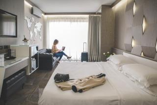 Upper - Boutique Hotel - 4